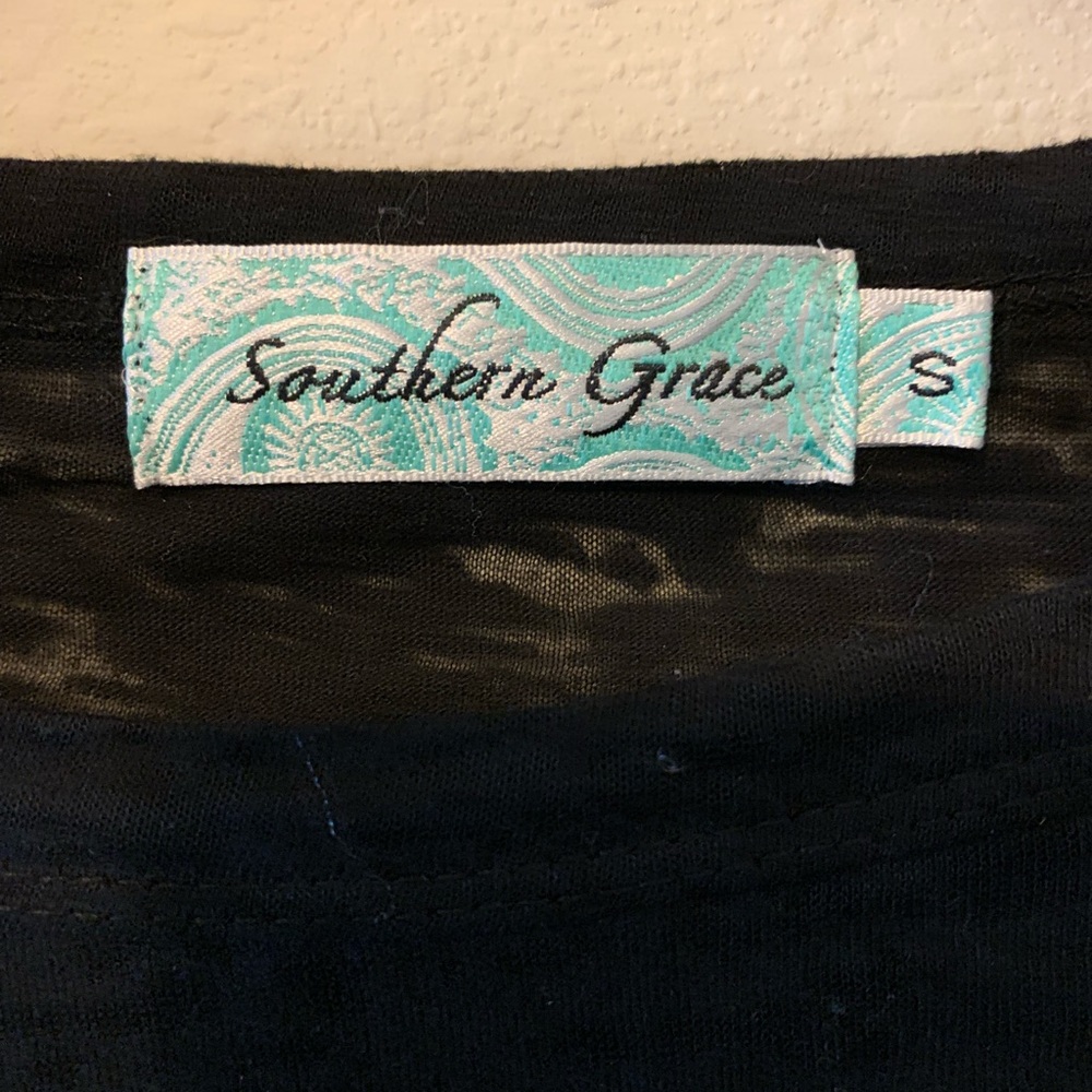 Southern Grace wild and free shirt size small - Picture 3 of 5